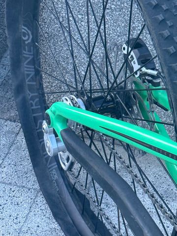 Gebrauchtes Santa Cruz Bronson Single Speed / Fixed Gear 2022 Mountainbike, Grün — Bild 3 von 10