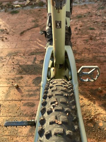 Käytetty YT Industries Decoy CORE 3 MX 2022 2022 Mountainbike — kuva 10 / 15