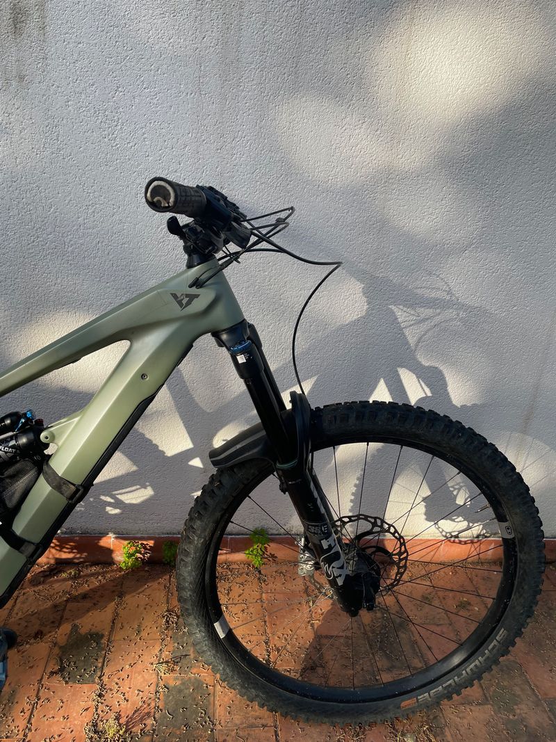 Käytetty YT Industries Decoy CORE 3 MX 2022 2022 Mountainbike — kuva 2 / 15