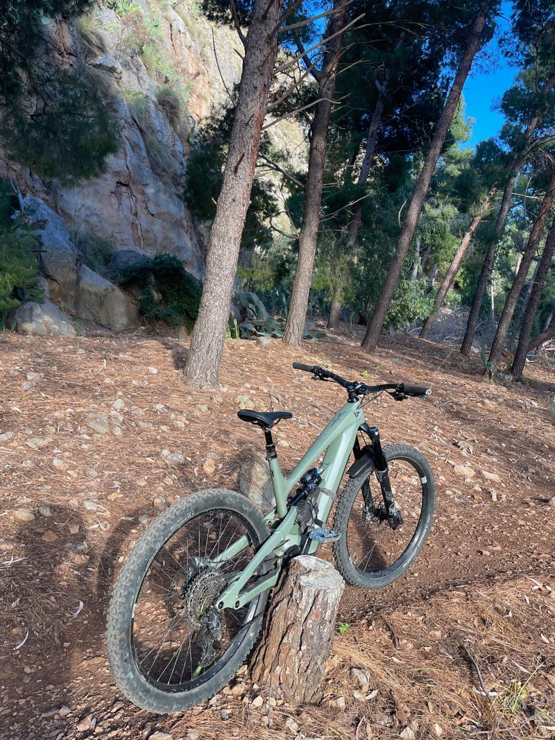 Käytetty YT Industries Decoy CORE 3 MX 2022 2022 Mountainbike — kuva 14 / 15