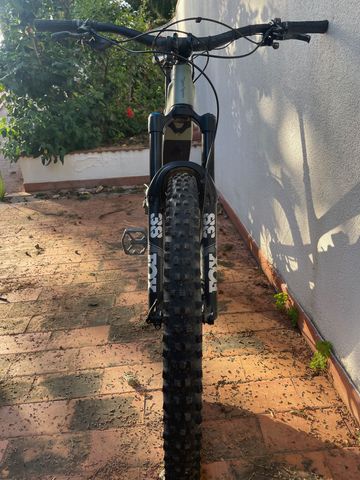 Käytetty YT Industries Decoy CORE 3 MX 2022 2022 Mountainbike — kuva 9 / 15