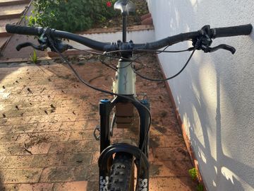 Käytetty YT Industries Decoy CORE 3 MX 2022 2022 Mountainbike — kuva 8 / 15