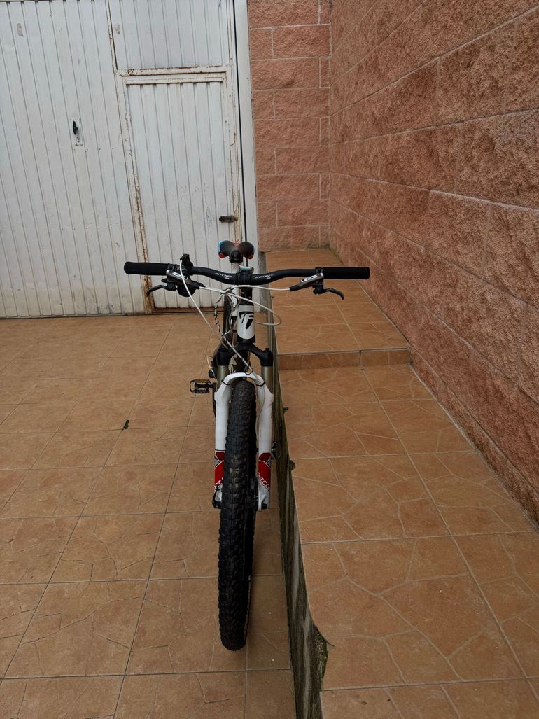 Used FRW FRW Custom Shimano Deore XT 2020 Mountainbike, Negro — image 5 of 5