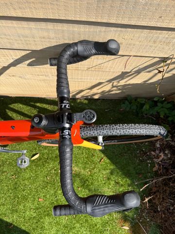 Used BMC URS TWO 2020 2020 Road & Gravel, Red — image 7 of 14