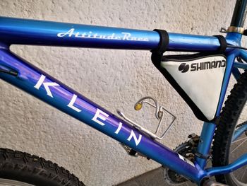 Klein, Attitude Race