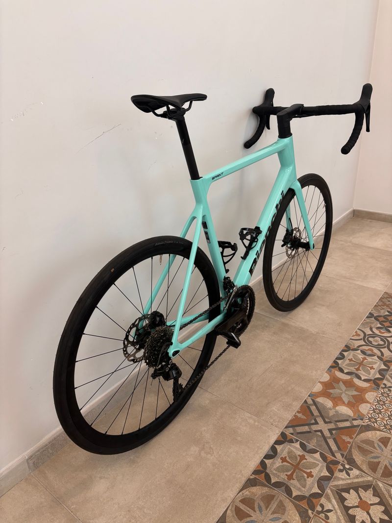 Gebrauchtes Bianchi Sprint 105 2025 2025 Road & Gravel, Grün — Bild 2 von 6