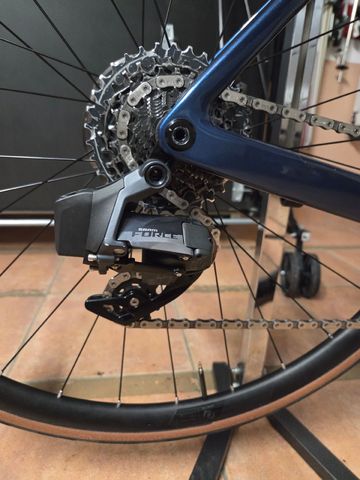 Scott Addict RC 20 2021 2021 Road & Gravel usato, Blu — immagine 10 di 13