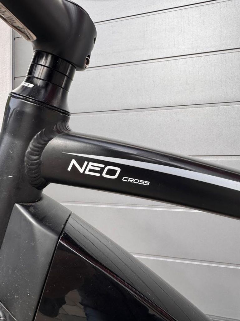 Used BH Bikes Neo Cross 2014 Urban, Black — image 3 of 12