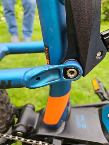 Used R RAYMON FullRay E-Seven 7.0 2021 2021 Mountainbike, Blue, 27.5 — image 16 of 37