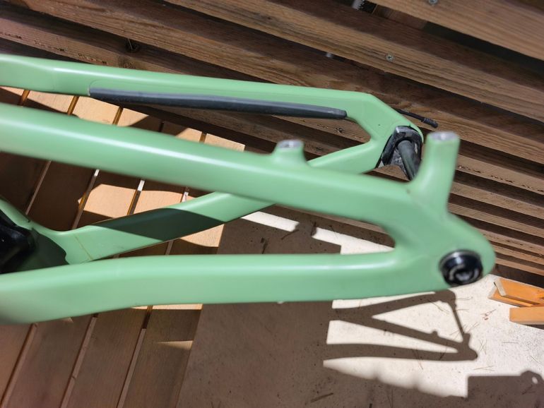Used Santa Cruz 5010 Frame / Carbon CC 2024 Frameset 2024 Mountainbike, Green, 29, 27.5 — image 9 of 10