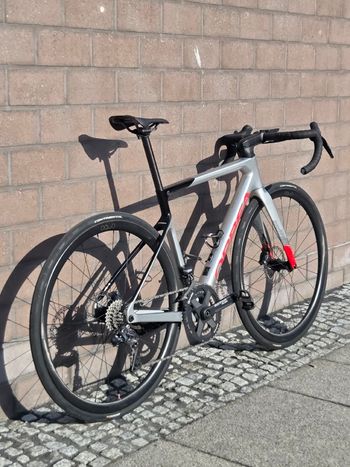 Used Orbea ORCA M20iTEAM 2022 2022 Road & Gravel, Hellgrau — image 11 of 12
