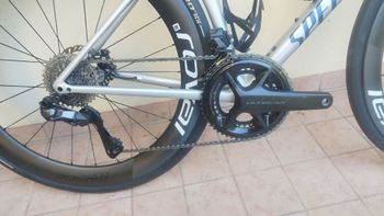 Used Specialized Tarmac SL8 Pro 2024 2024 Road & Gravel, White — image 11 of 14