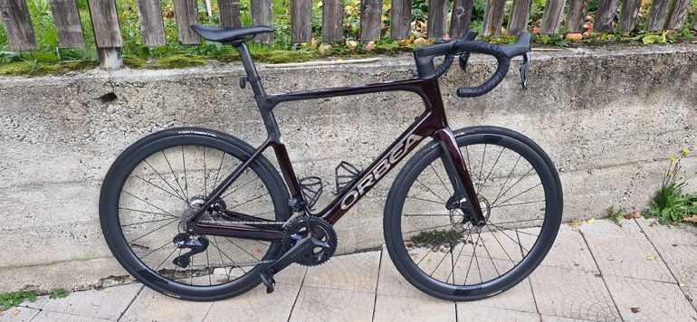 Used Orbea Orca OMX M20iLTD 2023 Orbea Orca OMX M20iLTD 2023 Custom Shimano Ultegra Di2 2023 Road & Gravel, Purple — image 1 of 13