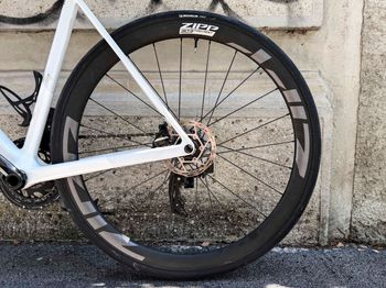 Used Canyon Ultimate CF SLX 8 AXS 2025 2025 Road & Gravel, White — image 20 of 23