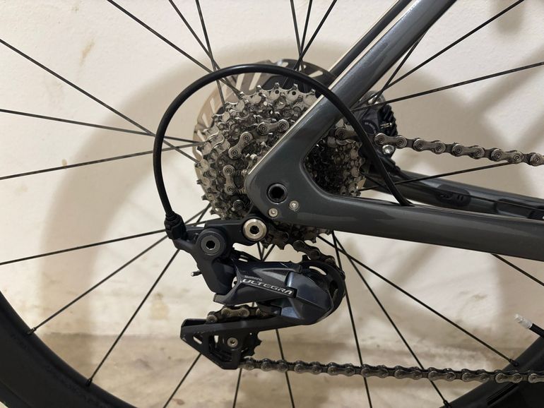 Used Trek Émonda SL 6 Disc 2021 2021 Road & Gravel, Black — image 4 of 8