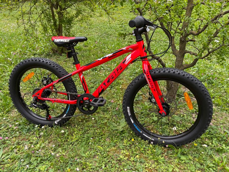 Used Atala Snowball 20 Fatbike 2023 Youth, Red — image 2 of 9
