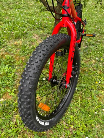 Used Atala Snowball 20 Fatbike 2023 Youth, Red — image 9 of 9