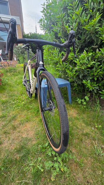 Used Canyon Grail CF SL 7 2024 2024 Road & Gravel — image 4 of 9