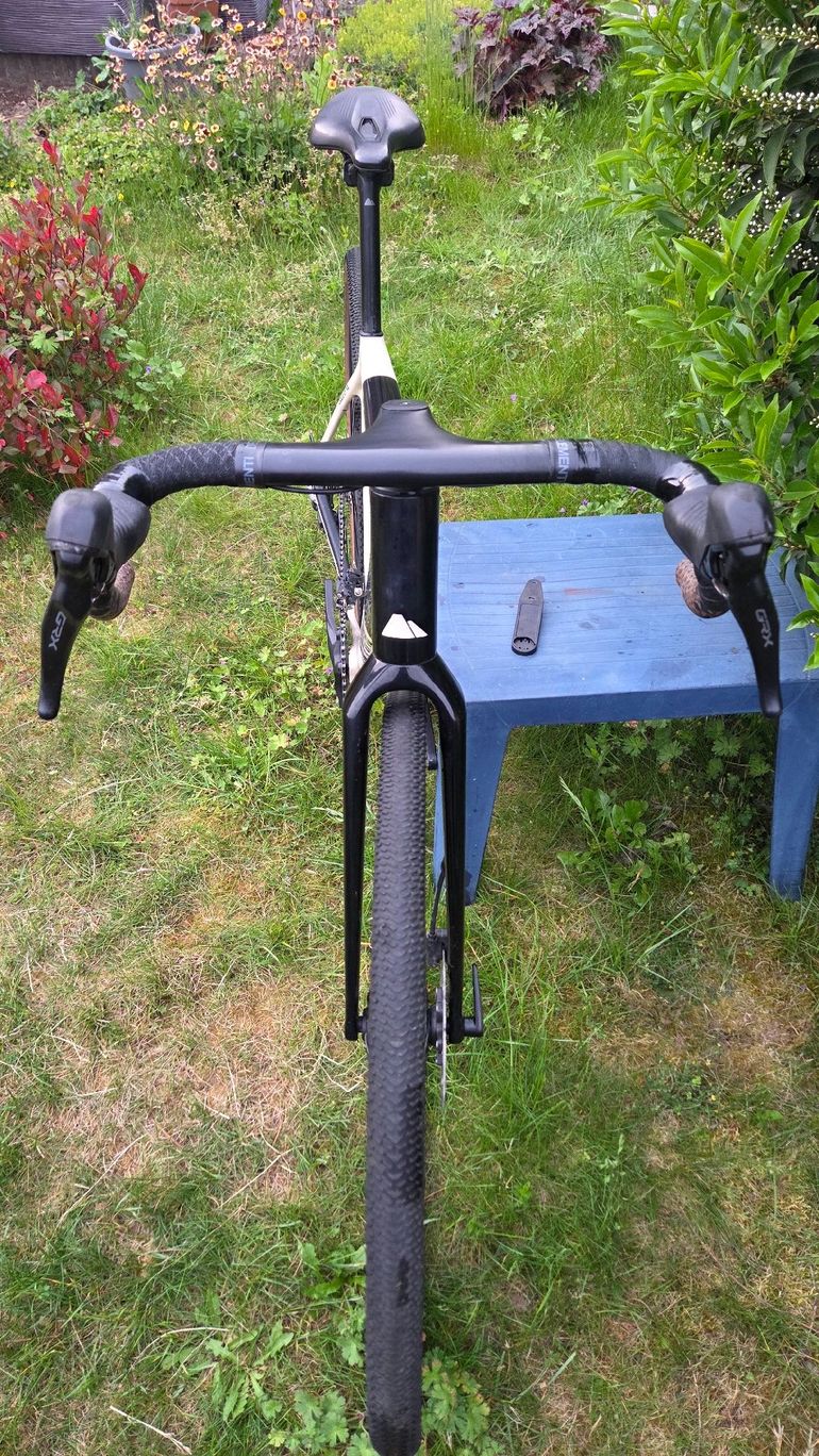 Used Canyon Grail CF SL 7 2024 2024 Road & Gravel, Black — image 6 of 6