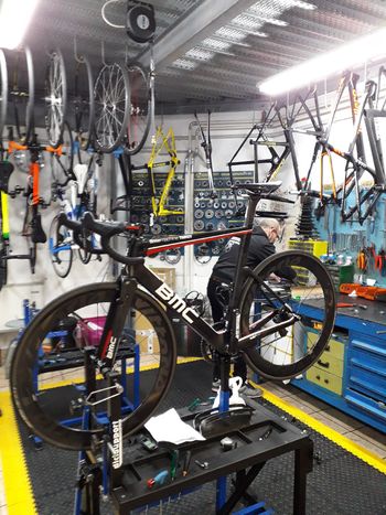 Used BMC Timemachine SRAM Red eTap 2017 Road & Gravel, Schwarz — image 2 of 4