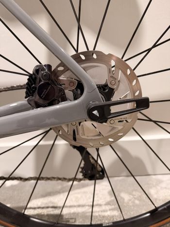 Used Canyon Ultimate CF SL 8 Disc Di2 2022 2022 Road & Gravel, Light Gray — image 5 of 9