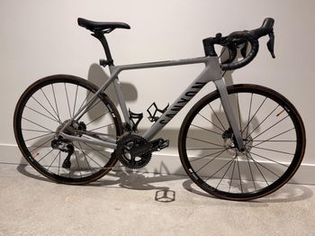 Used Canyon Ultimate CF SL 8 Disc Di2 2022 2022 Road & Gravel, Light Gray — image 1 of 12