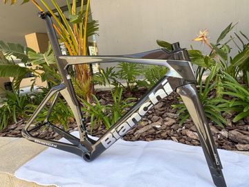 Bianchi Oltre PRO FORCE ETAP AXS E1 PWM 2026 Frameset 2026 Road & Gravel usato