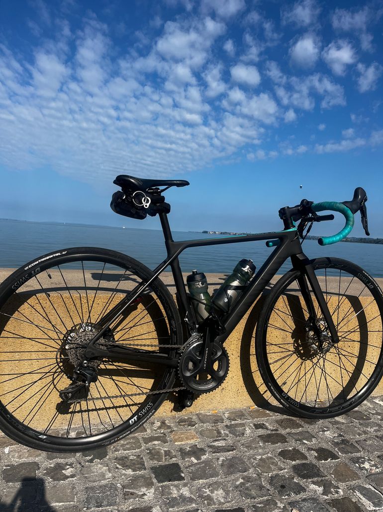 Used Canyon Ultimate CF SL Disc 9 WMN 2021 Road & Gravel, Black — image 1 of 10