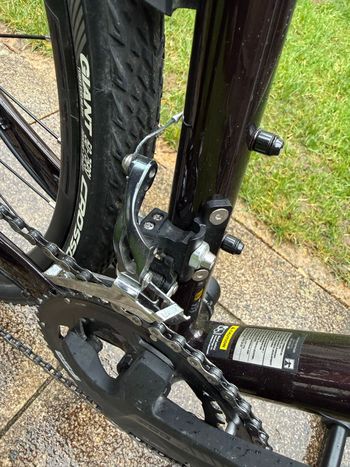 Used Giant Revolt 1 2024 2024 Road & Gravel, Red — image 12 of 20