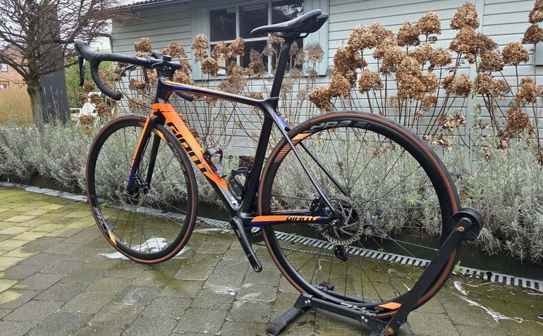 Used Giant TCR Advanced 1 Disc-KOM 2018 2018 Road & Gravel — image 16 of 16