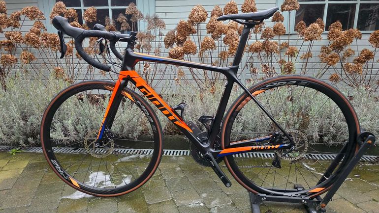 Used Giant TCR Advanced 1 Disc-KOM 2018 2018 Road & Gravel — image 15 of 16