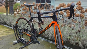 Used Giant TCR Advanced 1 Disc-KOM 2018 2018 Road & Gravel — image 11 of 16