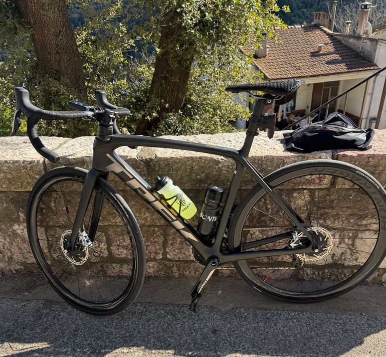 Used Trek Émonda SLR 9 eTap 2021 2021 Road & Gravel, Black — image 2 of 4