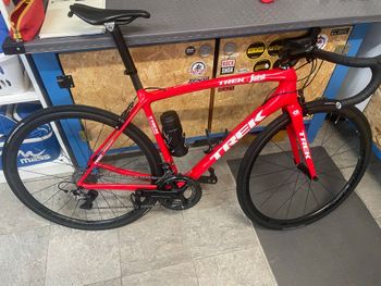 Used Trek Emonda Shimano Dura Ace 2018 Road & Gravel, Red — image 2 of 5