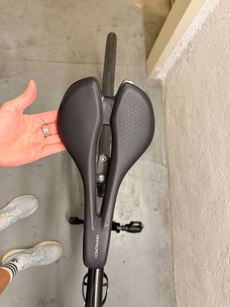 Used Liv Liv Avail Advanced 2 (2021) 2021 Road & Gravel, Black — image 8 of 9