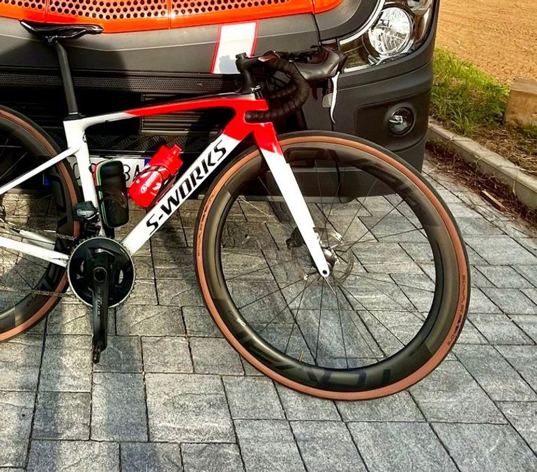 Used Specialized Roubaix Pro - SRAM Force eTap AXS 2020 2020 Road & Gravel, Red — image 2 of 5