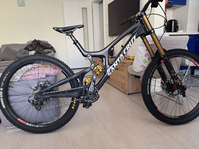 Used Santa Cruz V10 CC 2018 2018 Mountainbike, Black — image 12 of 12
