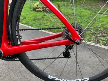 Pinarello DOGMA F8W 2016 2016 Road & Gravel usato, Rosso — immagine 9 di 20