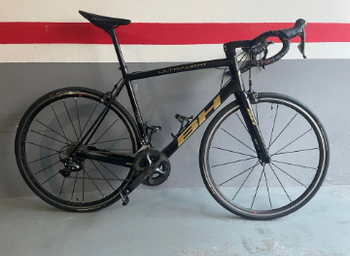 Used BH Bikes BH ULTRALAIGHT REPINTADA NEGRO ORO 2017 Road & Gravel, Black — image 2 of 3