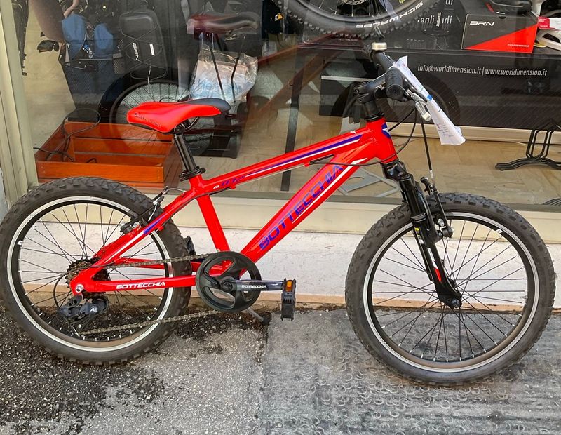Used Bottecchia Custom L-TWOO A2 2025 Youth, Red — image 1 of 3