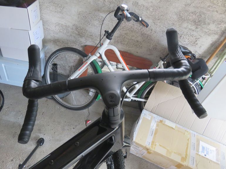 Used Canyon Grail CF SL 7 2024 2024 Road & Gravel — image 8 of 14