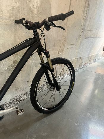 Used Specialized Epic Alloy 2008 Mountainbike, Nero — image 2 of 9