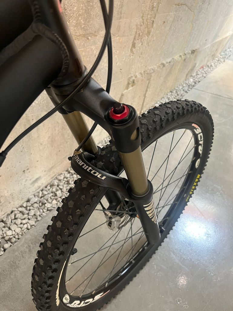 Used Specialized Epic Alloy 2008 Mountainbike, Nero — image 5 of 9