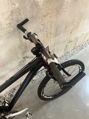 Used Specialized Epic Alloy 2008 Mountainbike, Nero — image 3 of 9