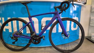 Gebrauchtes Specialized Roubaix SL8 Sport - Shimano 105 2024 2024 Road & Gravel