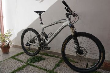 Gebrauchtes Mondraker Foxy 2012 Mountainbike, Hellgrau — Bild 5 von 6