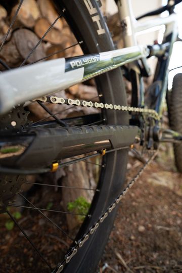 Polygon SISKIU T7 2024 2024 Mountainbike usato, Grigio chiaro — immagine 11 di 12