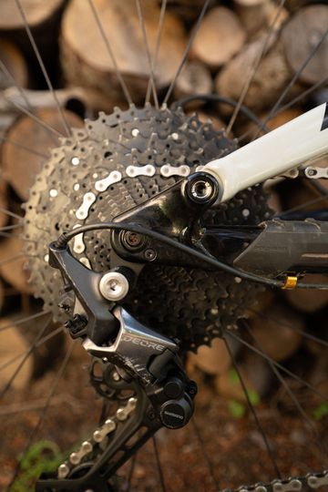 Polygon SISKIU T7 2024 2024 Mountainbike usato, Grigio chiaro — immagine 5 di 12