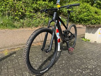 Used CUBE STEREO ONE44 C:62 PRO 2024 2024 Mountainbike, Black, 27.5, 29 — image 2 of 17