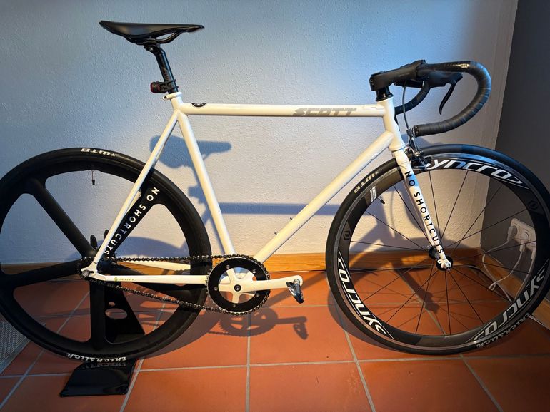 Used Scott OTG 10 Singlespeed 2012 Road & Gravel, White — image 1 of 8